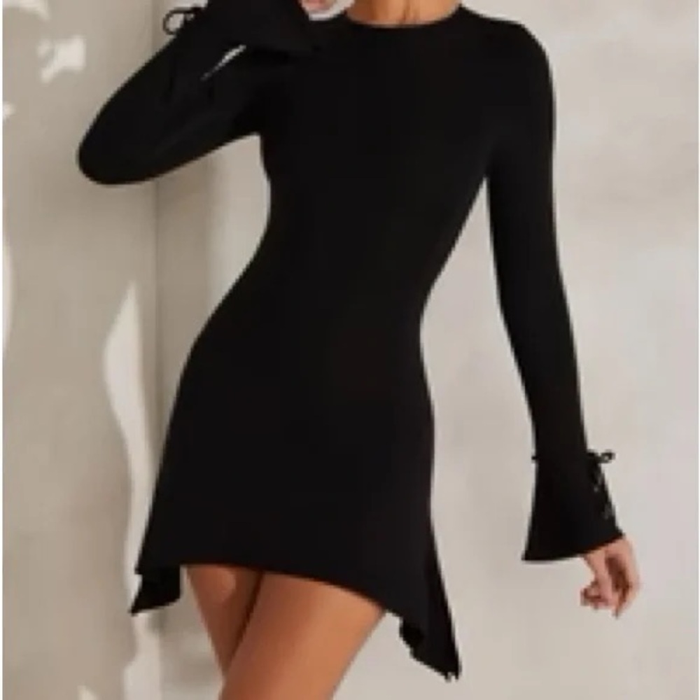 Oh Polly Black Long Sleeve Dress Sz 0 NWOT - Picture 2 of 5